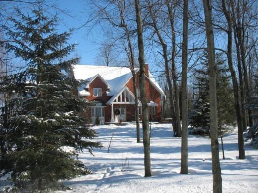 Maple Woods Bed and Breakfast Casselman Exteriör bild